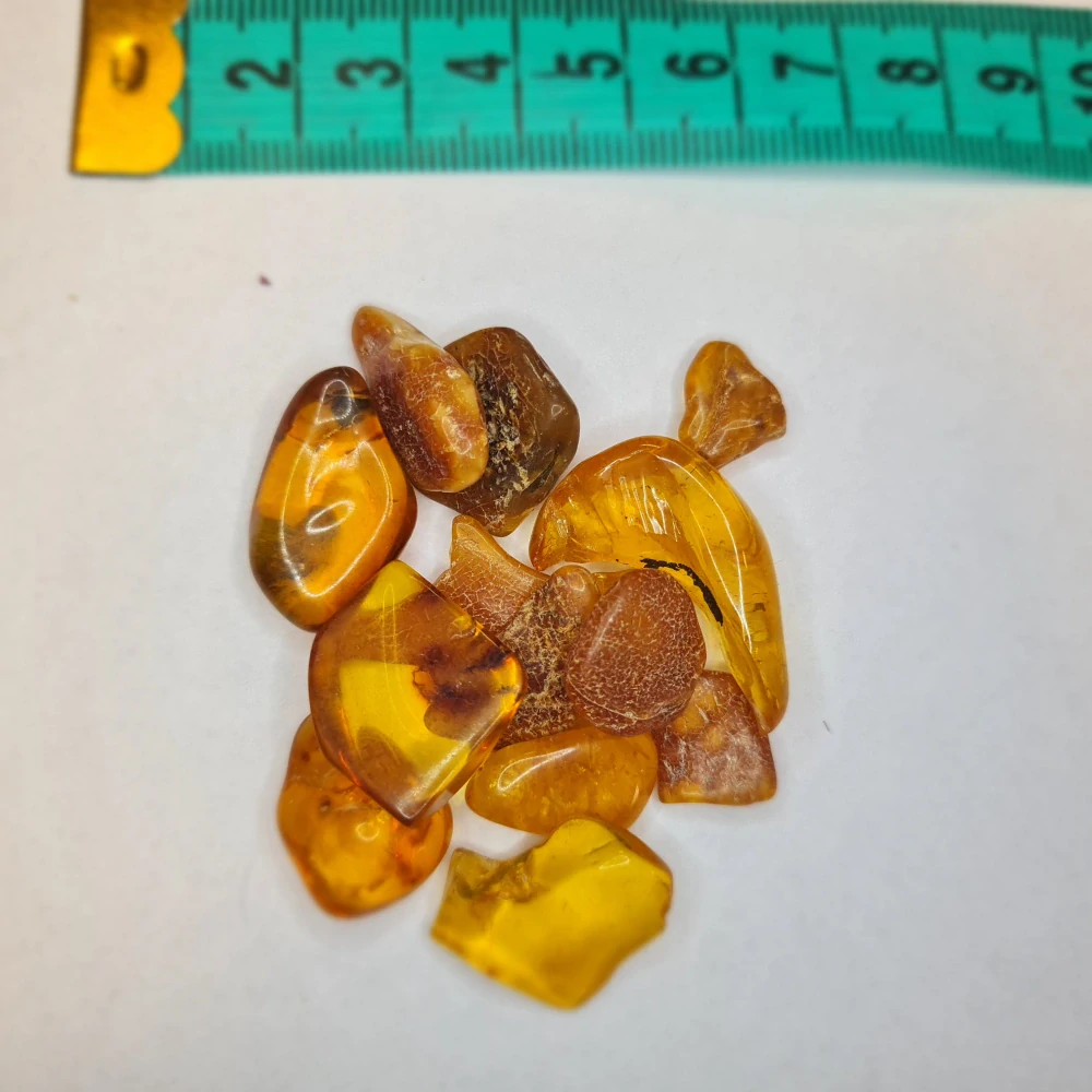 Jantár tromlovaný (malé) 10g
