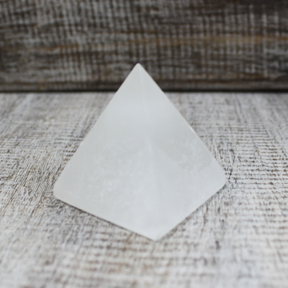 Selenit Pyramída 5cm