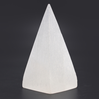 Selenit Pyramída 10cm